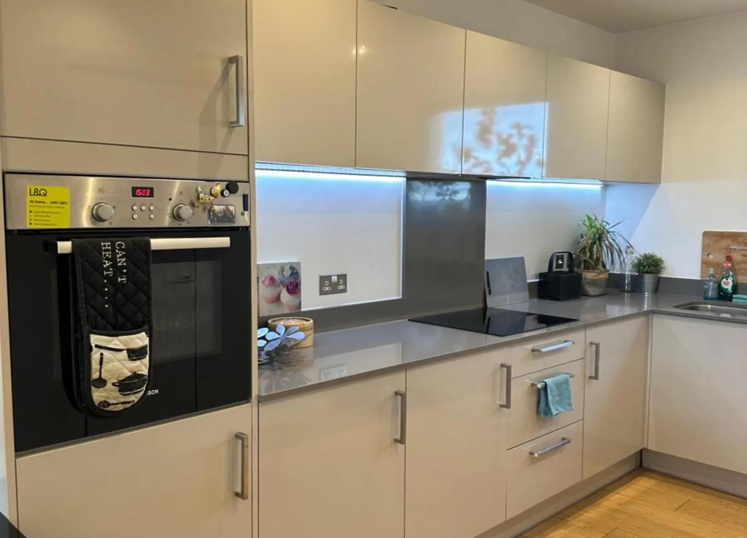 Apartment Luxury 3 Bedroom Flat In Stratford, London