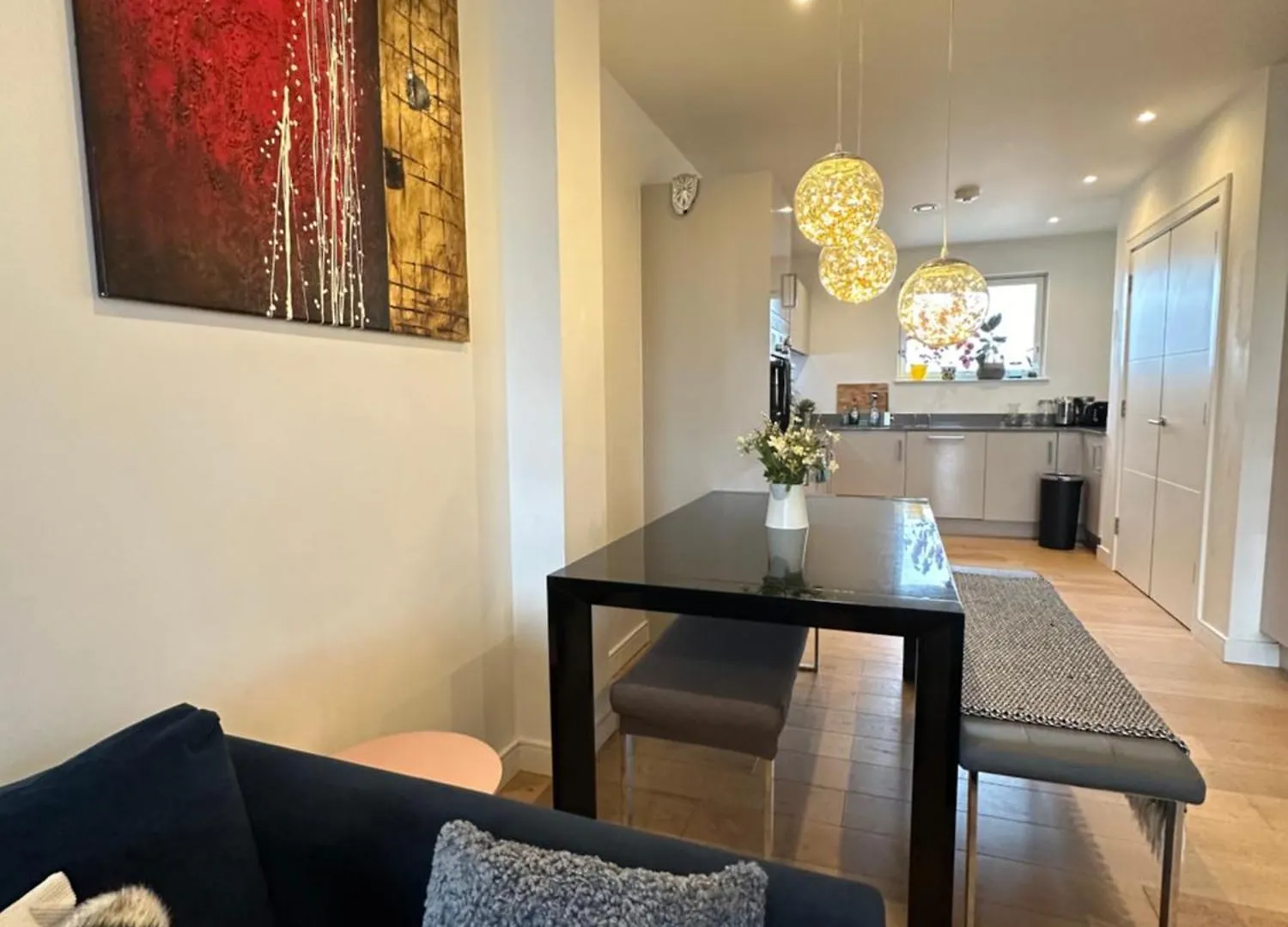Luxury 3 Bedroom Flat In Stratford, London 0*,