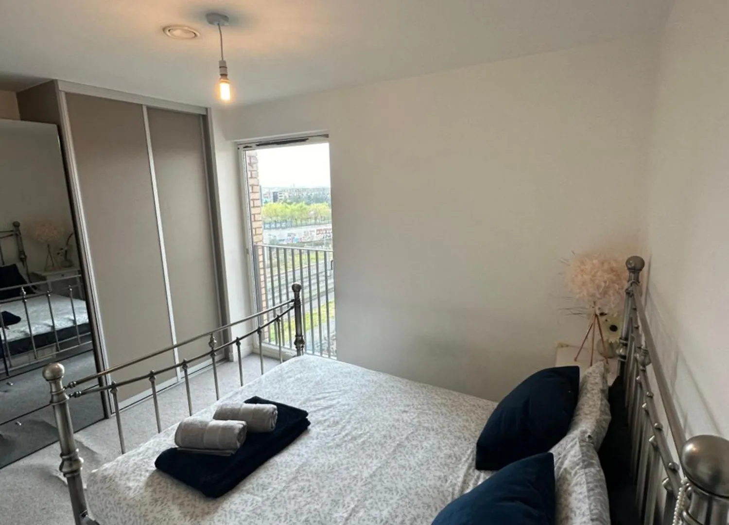 Apartment Luxury 3 Bedroom Flat In Stratford, London